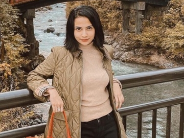 Pakai Busana Mini di Dapur, Vanessa Angel Turuti Permintaan Suami Bikin 'Dosa'