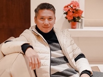 Pose Jari Unik Ala Gading Marten Malah Buat Pengin Coba, Yakin Bisa?