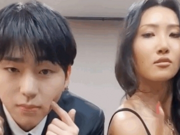 Promo Single Baru, Zico Ajak Hwasa MAMAMOO Joget Asyik #AnysongChallenge