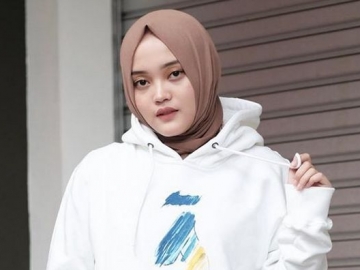 Kedekatan dengan Teddy Masih Dikaitkan dengan Hal Gaib, Putri Sule Pilih 'Acuh' Lakukan Ini