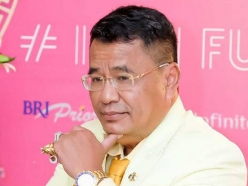 Hotman Paris Disindir Susul Kehaluan Farhat Abbas Usai Bagikan Video Anya Geraldine Ini, Kok Bisa?