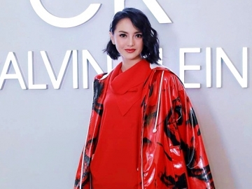 Pose Sibak Rambut, Postingan Ririn Ekawati di Tiap Unggahan Punya Kesamaan Soal Ini