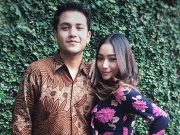 Pose Buah Hati Rizky Alatas dan Adzana Bing Slamet Sukses Bikin Netter Gemas