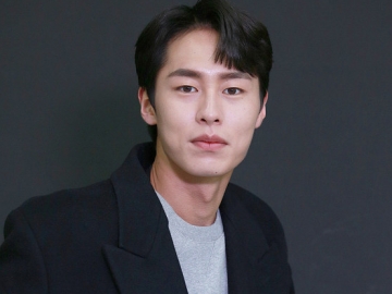 Lee Jae Wook Nekat Buka Baju Pose Menggoda di Majalah, Netter Auto Histeris