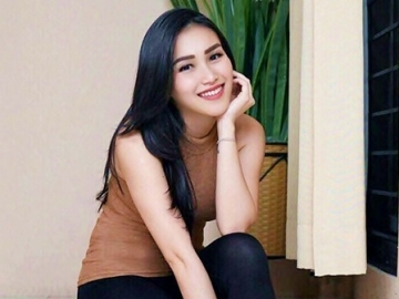 Tutupi Separuh Wajah dengan Rambut, Ayu Ting Ting Makin Dipuji Setinggi Langit