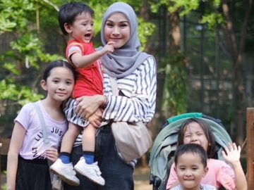 Beda Dari Yang Lain, Zaskia Mecca Bangga Sang Anak Gemar Tokoh Pewayangan 