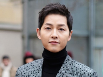 Song Joong Ki Bikin Fans Heboh Pose Mesra Bareng Aktris Kolombia, Fans Langsung Saling Menenangkan