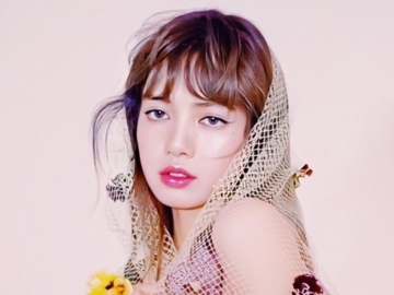 Sengaja Buat Fans Iri, Lisa BLACKPINK Umbar Perut Rata Sambil Pose Seksi