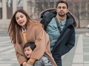 Raffi Ahmad Pamer 'Diserbu' Burung, Ekspresi Konyol Nagita Ketakutan Bikin Ngakak