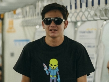 Diperankan Adipati Dolken, ‘Pemburu di Manchester Biru’ Heboh di Twitter Meski Perdana Tayang