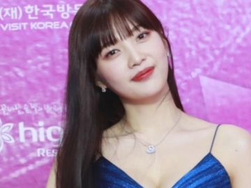 Joy Red Velvet Unjuk Gigi Kemampuan Stretching Tubuh Super Lentur di Hadapan Cha Eun Woo Cs