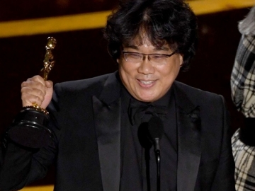 Menangkan Piala 'Best Director' di Oscar 2020, Sutradara 'Parasite' Tak Dapat Tahan Haru