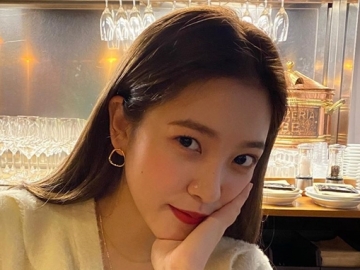 Seolah Sengaja Umbar Perut Sambil Pose 'Nakal', Yeri Red Velvet Nyaris Bikin Mata Tak Berkedip
