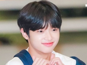 Mantan Member X1 Son Dong Pyo Umumkan Fan Meet Pertama