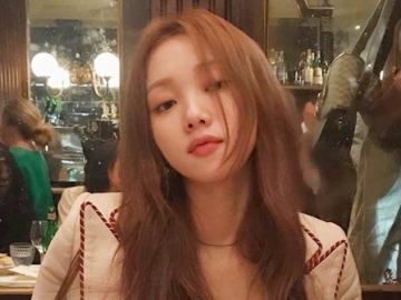 Bak Superstar, Lee Sung Kyung Bagikan Video Asyik 'Konser Solo' di Tempat Parkir