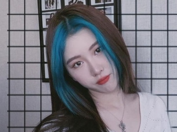 Baek Yerin Nyaris Jantungan Raih 3 Penghargaan di 17th Korean Music Awards