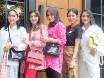 Ashanty Cs Kompak Lakukan Goyangan Viral Ini, Sukses Tuai Sanjungan Hingga Bikin Ngakak