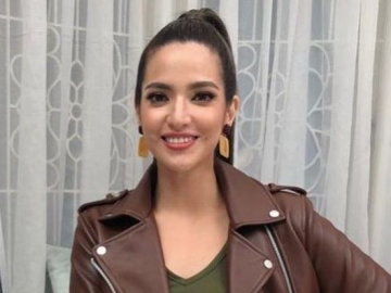 Nia Ramadhani Lenggak-lenggok Sambil Kenakan Perhiasan Mahal, Hal Ini Justru Bikin Salfok