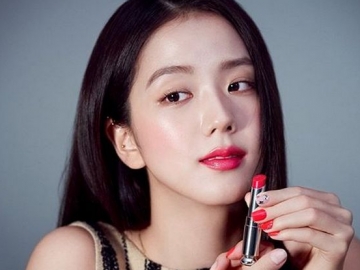 Jisoo Ungkap Keinginan di Tahun 2020 dan Hal yang Paling Membuatnya Bahagia