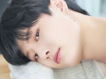 Cho Seungyoun Lakukan Pemotretan Majalah Bikin Kelabakan