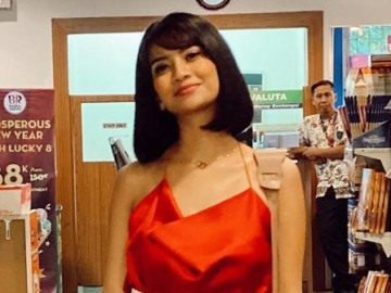 Vanessa Angel Ternyata Masih Ngerokok Dan Pergi Disco di Kehamilan Pertama