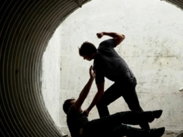 PD Drama SBS Serang Pejalan Kaki Saat Mabuk di Jalanan