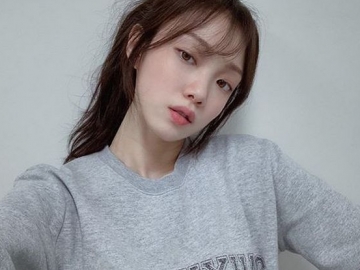 Lee Sung Kyung Tampil Glamor di Iklan Jam Tangan, Fans Ngaku Tak Bisa Move On dari 'Dr Romantic 2'