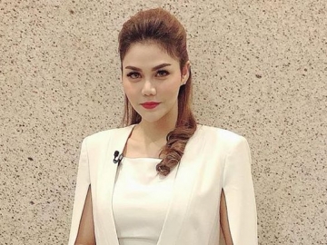 DJ Katty Butterfly Nangis Saat Live IG, Kecurigaan Rumah Tangga Retak Sontak Menguat