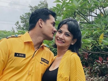 Aksi Vanessa Angel Basah-Basahan dengan Sang Suami Kala Nyuci Mobil Malah Tuai Kekhawatiran