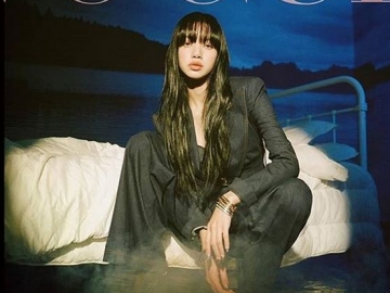 Sopan Sekali Beri Bantuan ke Lisa yang Kesulitan Bahasa, Idol Ganteng Tiongkok Ini Tuai Sorotan