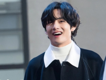 V Tulis Pesan dan Beri Tanda Tangan ke Pemilik Restoran Sashimi Ini, Kata-Kata Manis Tuai Sorotan