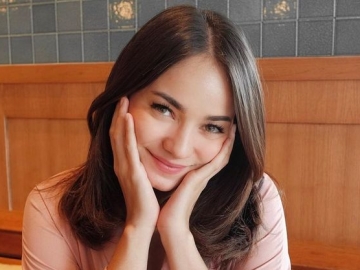 Enzy Storia Beri Bantuan untuk Keluarga Positif Corona, Langsung Dipuji 'Paket Lengkap'