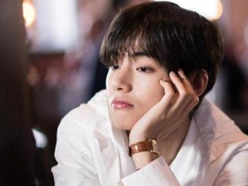 Ikutan Karantina Diri Sendiri, V Ajak Fans Asyik Nyanyi Hingga Pamer Potongan Rambut Baru