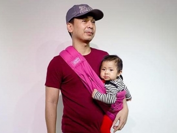 Biasa Kocak, Raditya Dika Tulis Pesan Manis untuk Alea Karena COVID-19