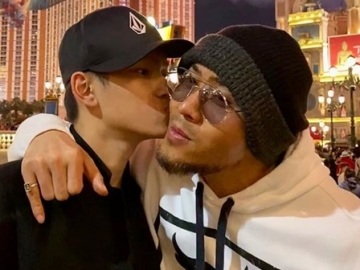 Deddy Corbuzier Goyang  ‘Kaku’ Bareng Azka, Penampilan Sang Putra Sukses Curi Perhatian 