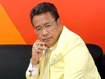  Dampak Virus Corona, Hotman Paris Hutapea Istirahatkan 8 Supir Pribadinya