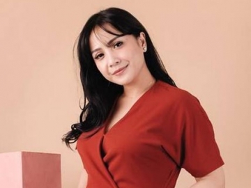 'Pamer' Paha Banjir Pujian, Harga Separuh Fashion Item Nagita Slavina Ikut Bikin Terkesima