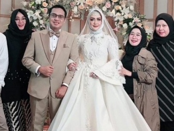   Ini Alasan Eddies Adelia Mantap Nikah Lagi Dengan Mantan Suami 
