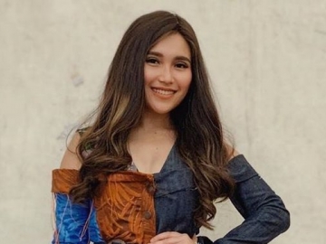 Ayu Ting Ting 'Ngegas' Usai Aksi Yoga Disindir Cuma untuk Kebutuhan Foto