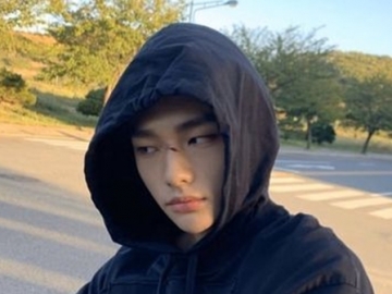 Bikin Meleleh, Hyunjin Stray Kids Cover Lagu Ini Pakai Piano