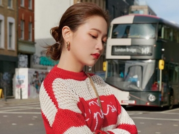 Yeri Bakal Sapa Penggemar Lewat Chanel YouTube Sekaligus Promosi Lipstik Ciptaannya