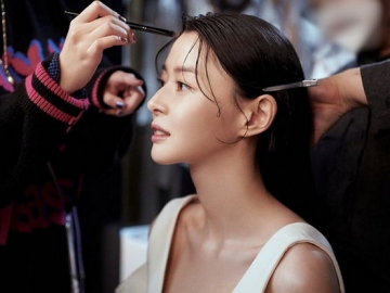 Makin Terkenal, Kwon Nara Bikin Netter Tercengang Pamer Kulit Flawless di Pemotretan Terbaru