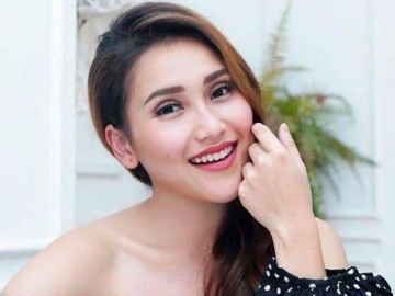 Ayu Ting Ting Kenakan Baju Seksi Saat Berjemur, Pujian Malah Ramai Didapat