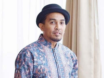 Penikmat Musik Berduka, Salah Satu Lagu Terbaik Glenn Fredly Sontak Dibicarakan