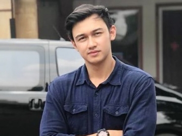 Tak Takut Dibilang ‘Lebay’, Caesar Hito Beri Salam Perpisahan Manis Untuk Glenn Fredly