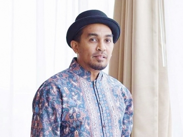 Sebelum TikTok Viral, Glenn Fredly Bareng Trio Lestari Ternyata Sempat Joget 'Cantik' Ini