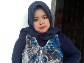 Rahmawati Kekeyi Beli Jajanan Pinggir Jalan, Ekspresi Bocah SD Ini Malah Disebut Wakili Netter