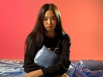 Jennie Tampil Seksi Nan Eksotis, Model Gaya Kacamata Malah Bikin Netter Ingat Kai EXO