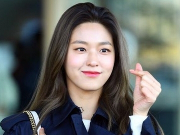 Bikin Netter Ikut Terenyuh, Seolhyun Buat Kejutan Spesial untuk Perayaan Anniversary Ortunya