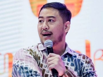 Teman Dekat, Pandji Pragiwaksono Bersyukur Pelukan Terakhir dengan Glenn Fredly Diabadikan